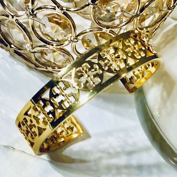 TORY BURCH OPEN BRACELET CUFF 18K GOLD/BRASS - Picture 7 of 9
